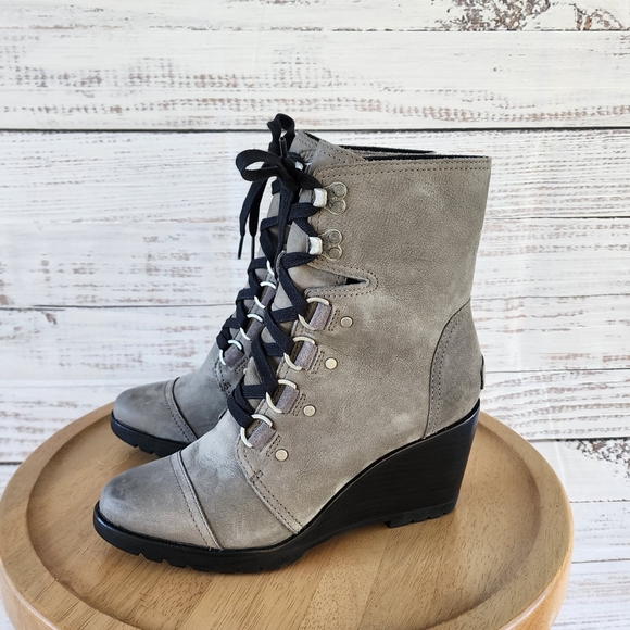 Sorel Sleep after hour wedge lace up boots - Picture 2 of 12